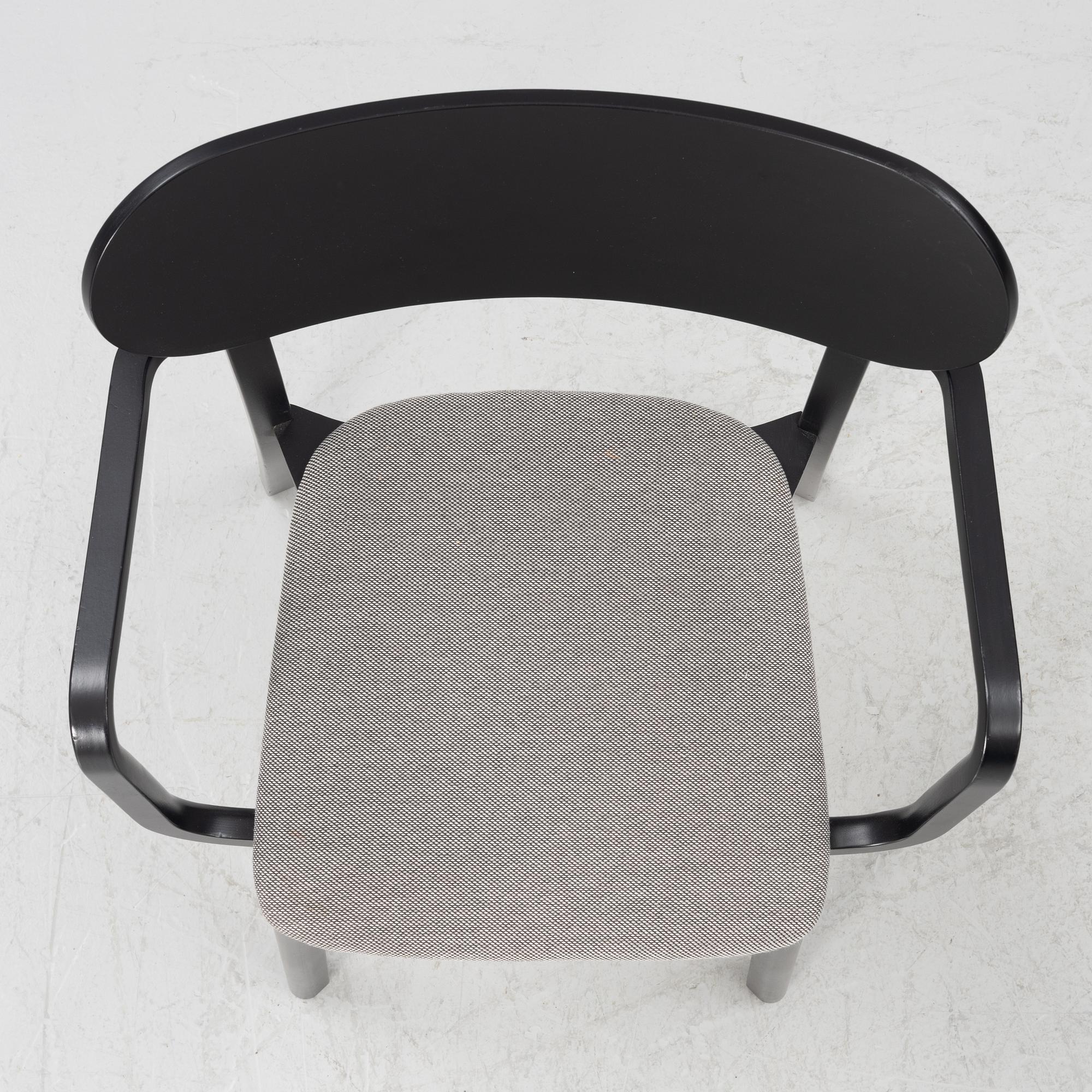 Jonas Lindvall, stolar, 4 st, "Hundranian", Stolab, 2018.