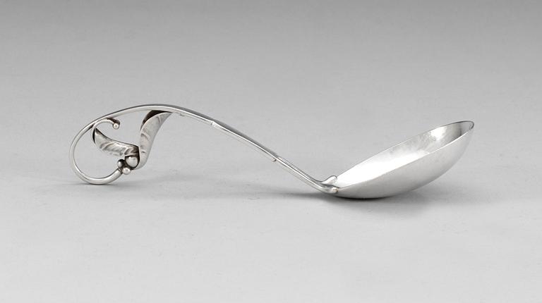 SERVERINGSSKED, sterling silver, Georg Jensen, Köpenhamn 1933-44, design nr 141.