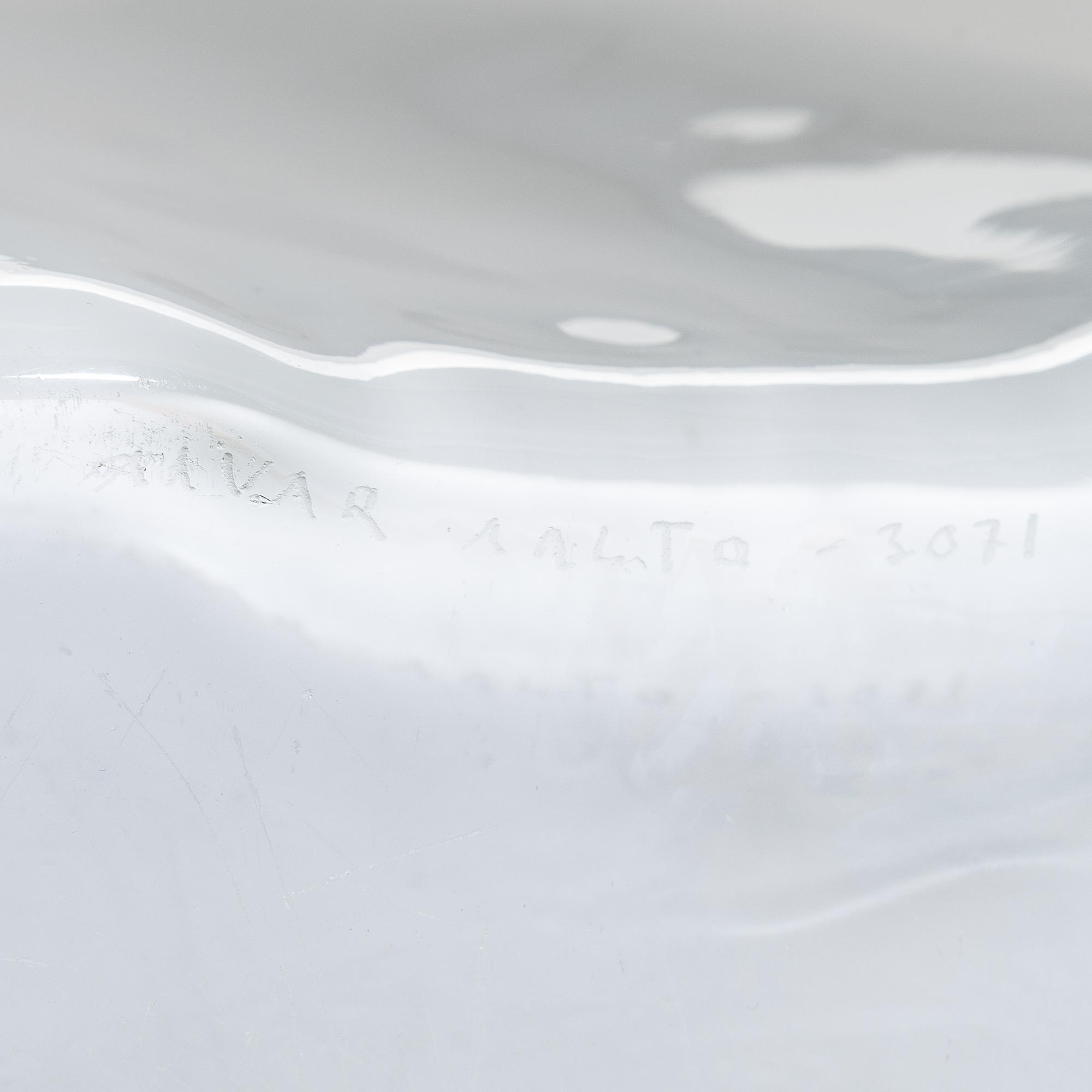 Alvar Aalto, a '3031' vase signed Alvar Aalto 3031.