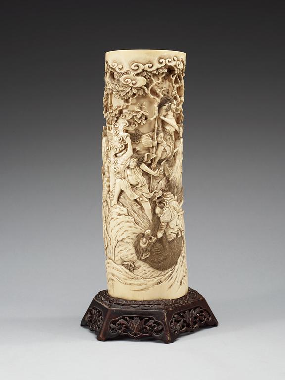 A finely carved Japanese ivory sculpture, Meiji period.