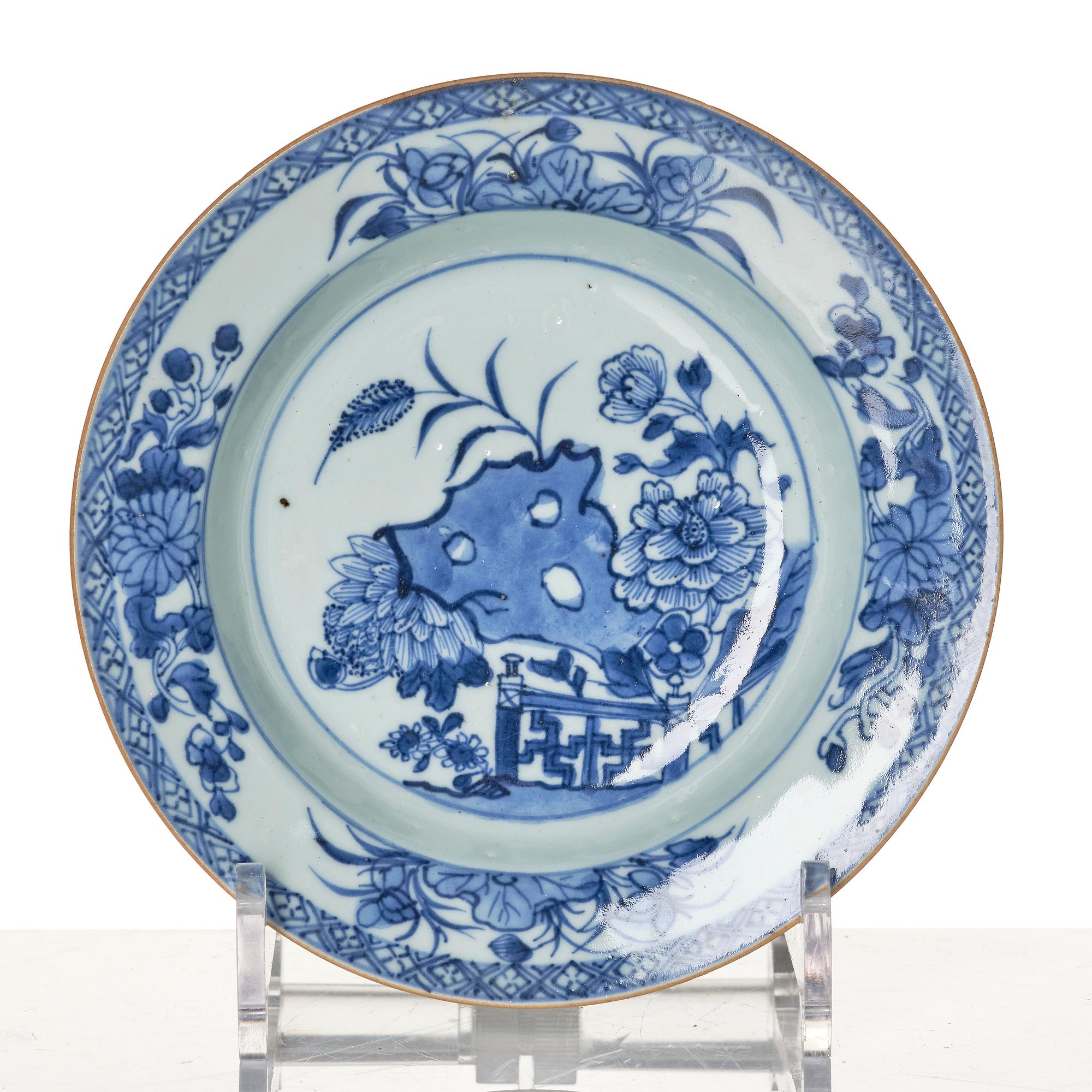 A group lot of Chinese Export porcelain, Qing dynasty, Qianlong (1736-95).