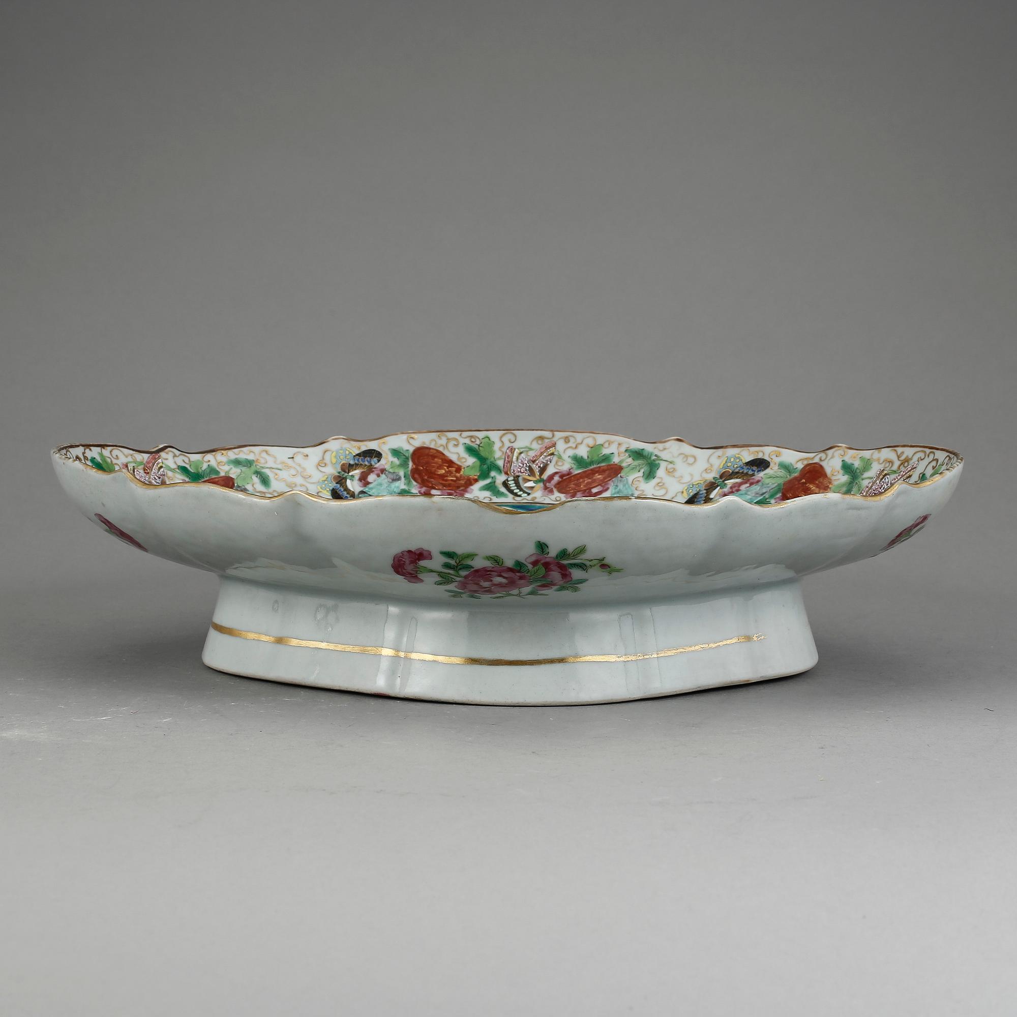 SKÅL PÅ FOT / TAZZA, porslin, Kina, Kanton, 1800-tal.