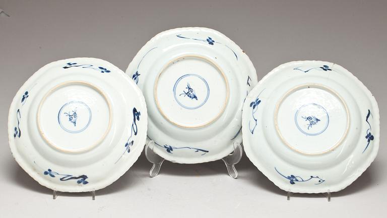 DJUPA TALLRIKAR, 3 st, porslin, Kina, 1700-tal.