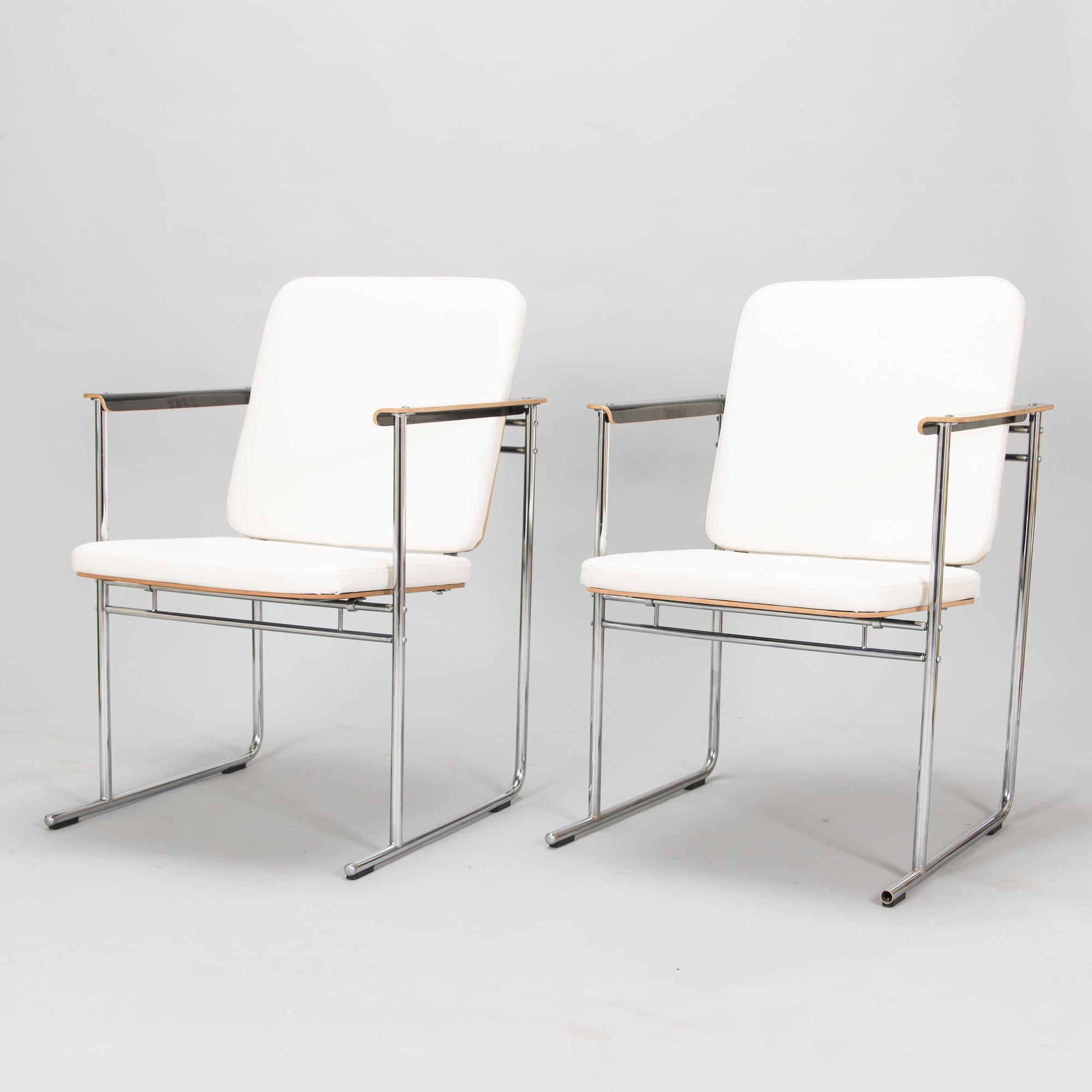 Yrjö Kukkapuro, karmstolar, ett par "Skaala 474", Avarte, sent 1900-tal.