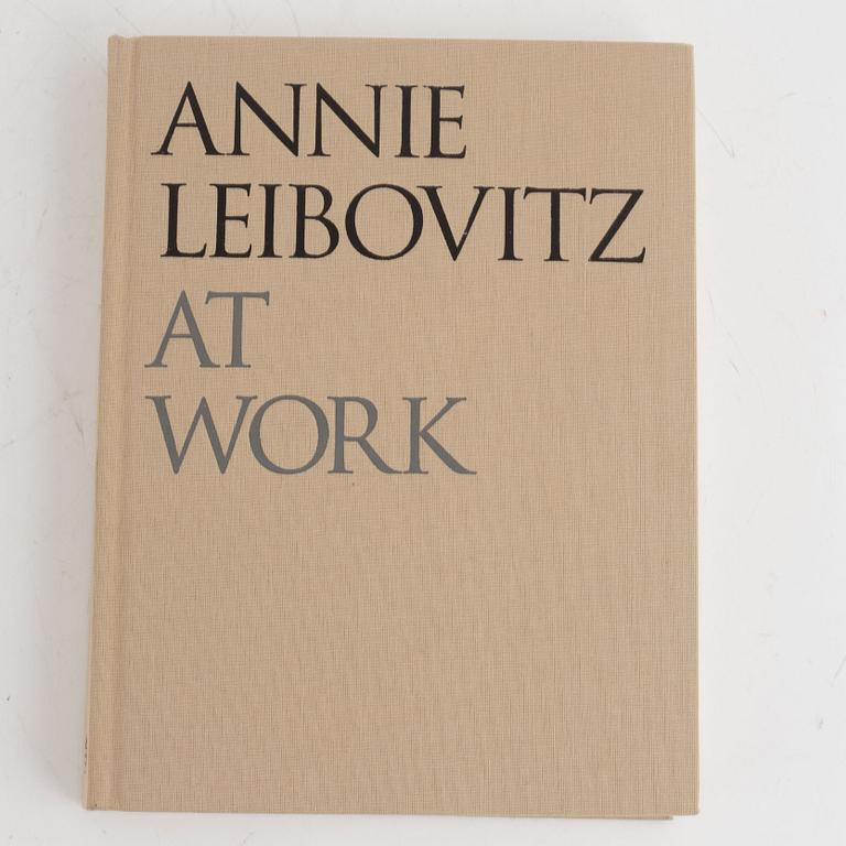 Annie Leibovitz, photo books, six volumes.