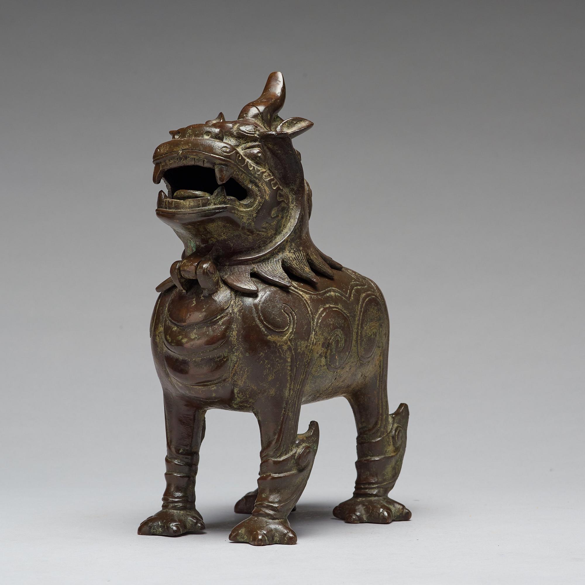 RÖKELSEKAR, brons. Qingdynastin (1664-1912).