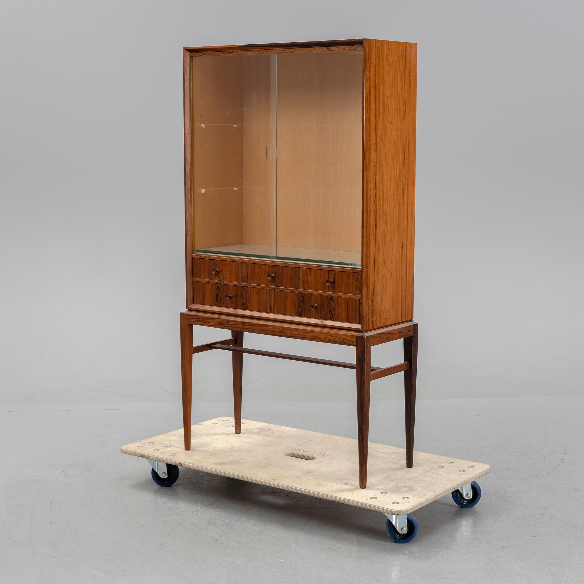 A 'Cortina' vitrine cabinet by Svante Skogh, designed around the year 1956.