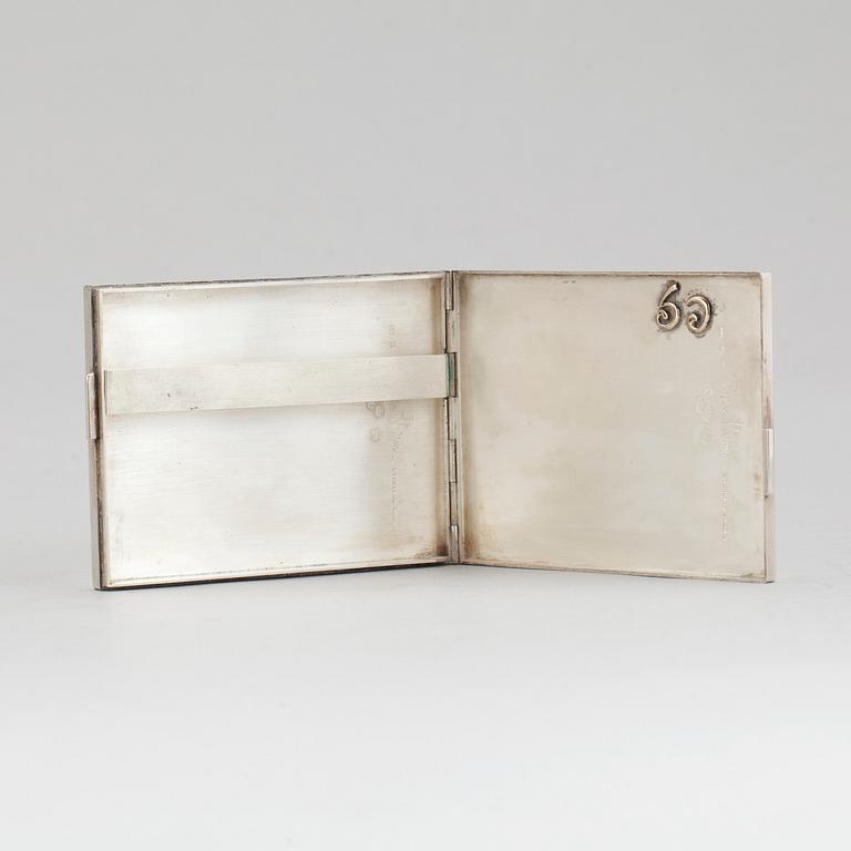 WIWEN NILSSON, Lund 1958, sterlingsilver. Cigarettetui. Vikt ca 109 gram.