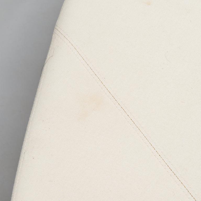 Busk + Hertzog, A set of three "Plasma" sofas for +Halle, Denmark. 2007.