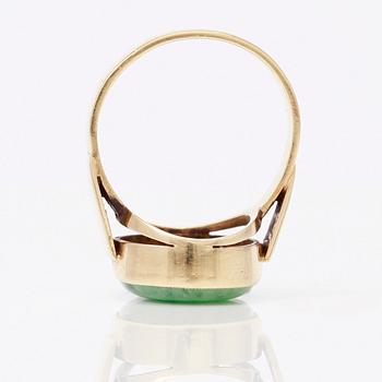 RING, grön jade/nefrit.
