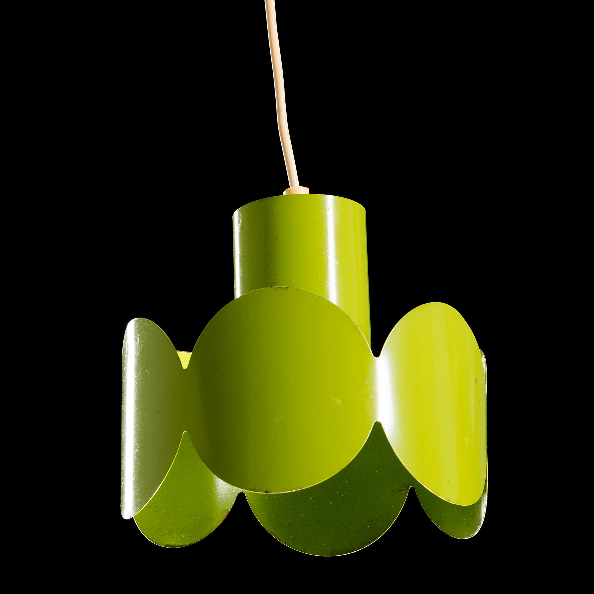 KATTOVALAISIMIA, 3 kpl, Lival, 1970-luku. Varjostimen korkeus 17 cm.