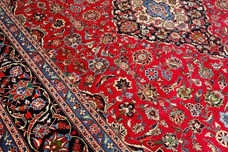 Matta, Meshed, ca 406 x 310 cm.