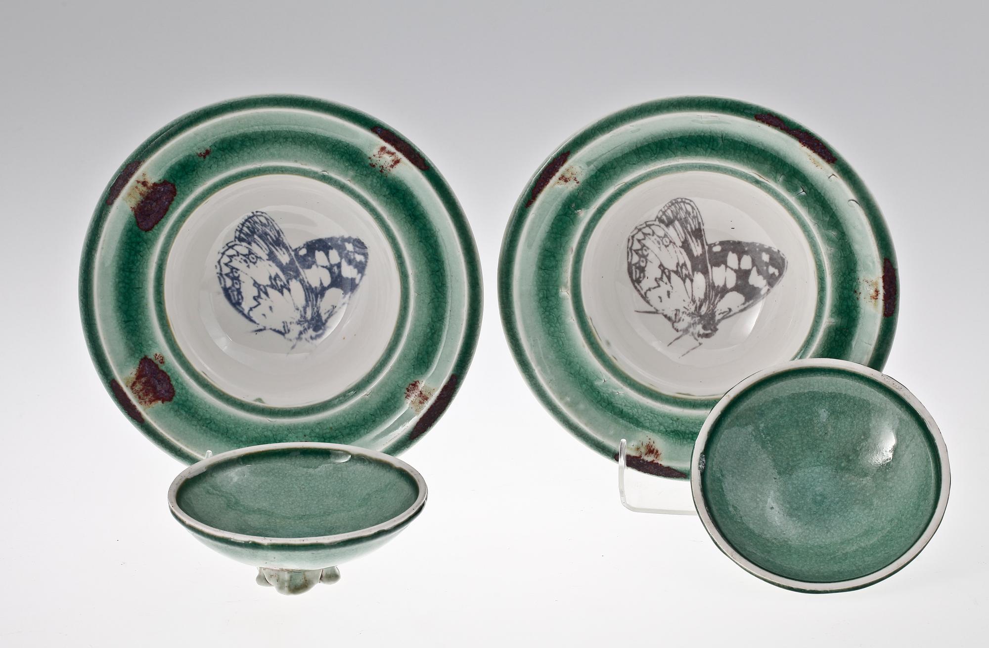 SKÅLAR MED LOCK, ett par, porslin, design Jakob Danhard.