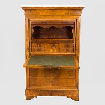 A late 19th century chiffonier.
