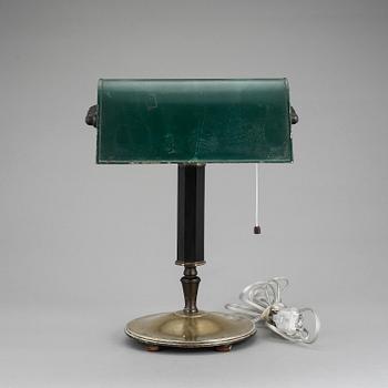 BORDSLAMPA, 1900-talets första kvartal.