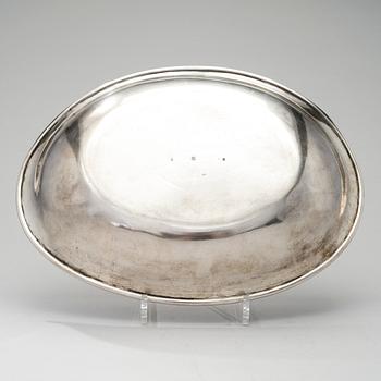 A BOWL, silver, Austria-Hungary, Wien 1821, weight 842 g.