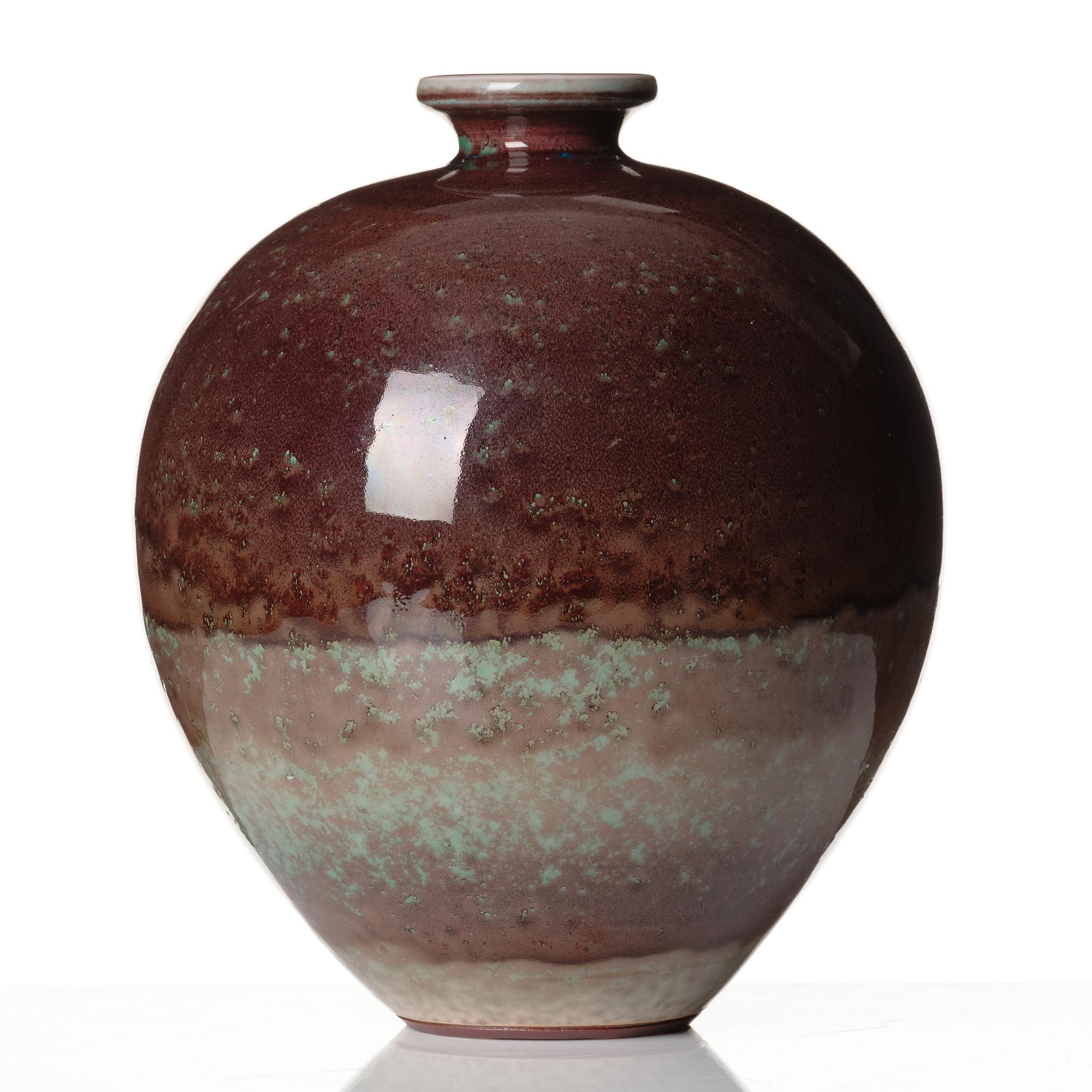 Berndt Friberg, a stoneware vase, Gustavsberg studio, Sweden 1974.