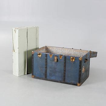 A trunk from A&S Unbreakable Trunks, New York, made in early 20th century.