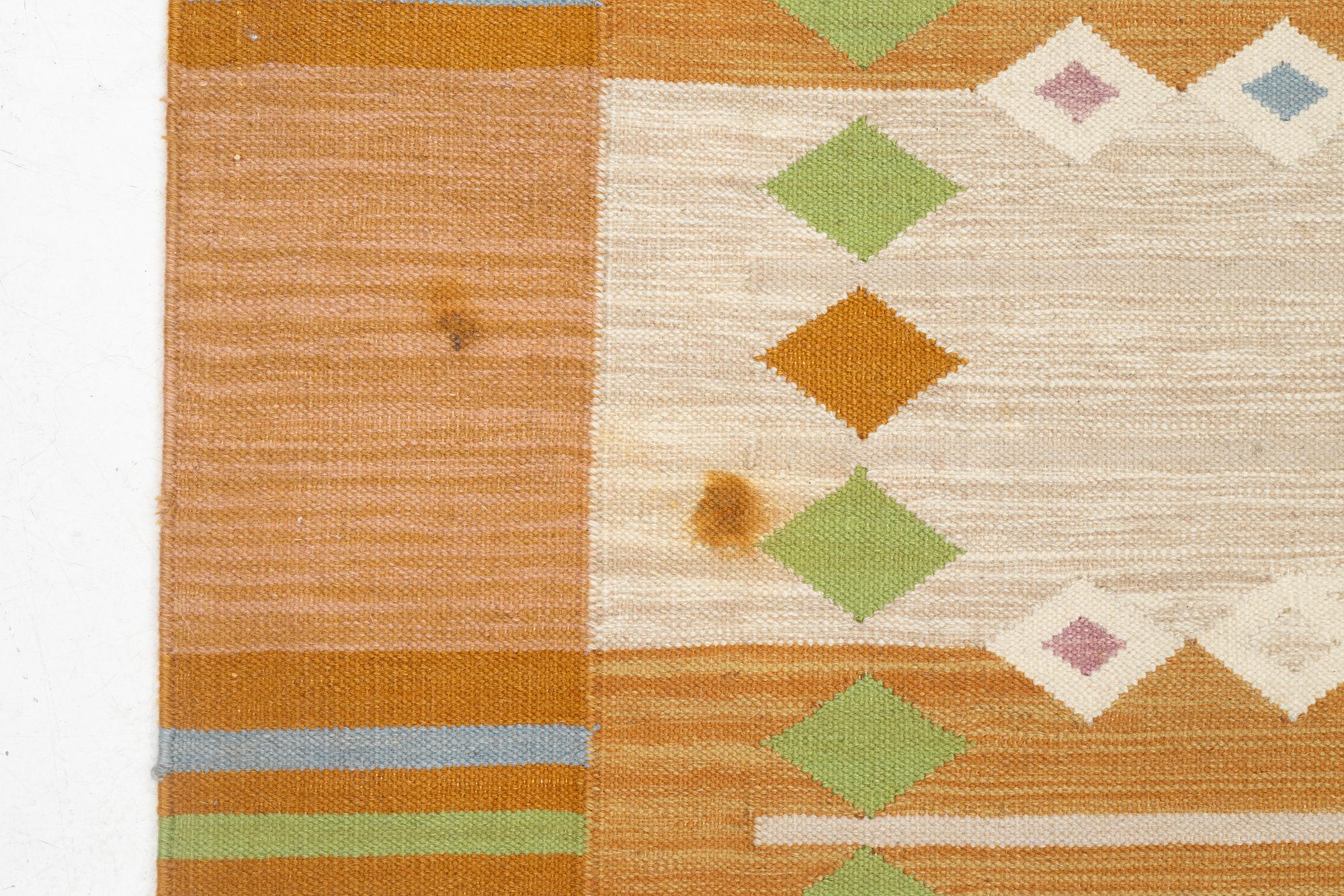 A flat weave carpet, signed Å, Axeco made in India, c. 280 x 196 cm.