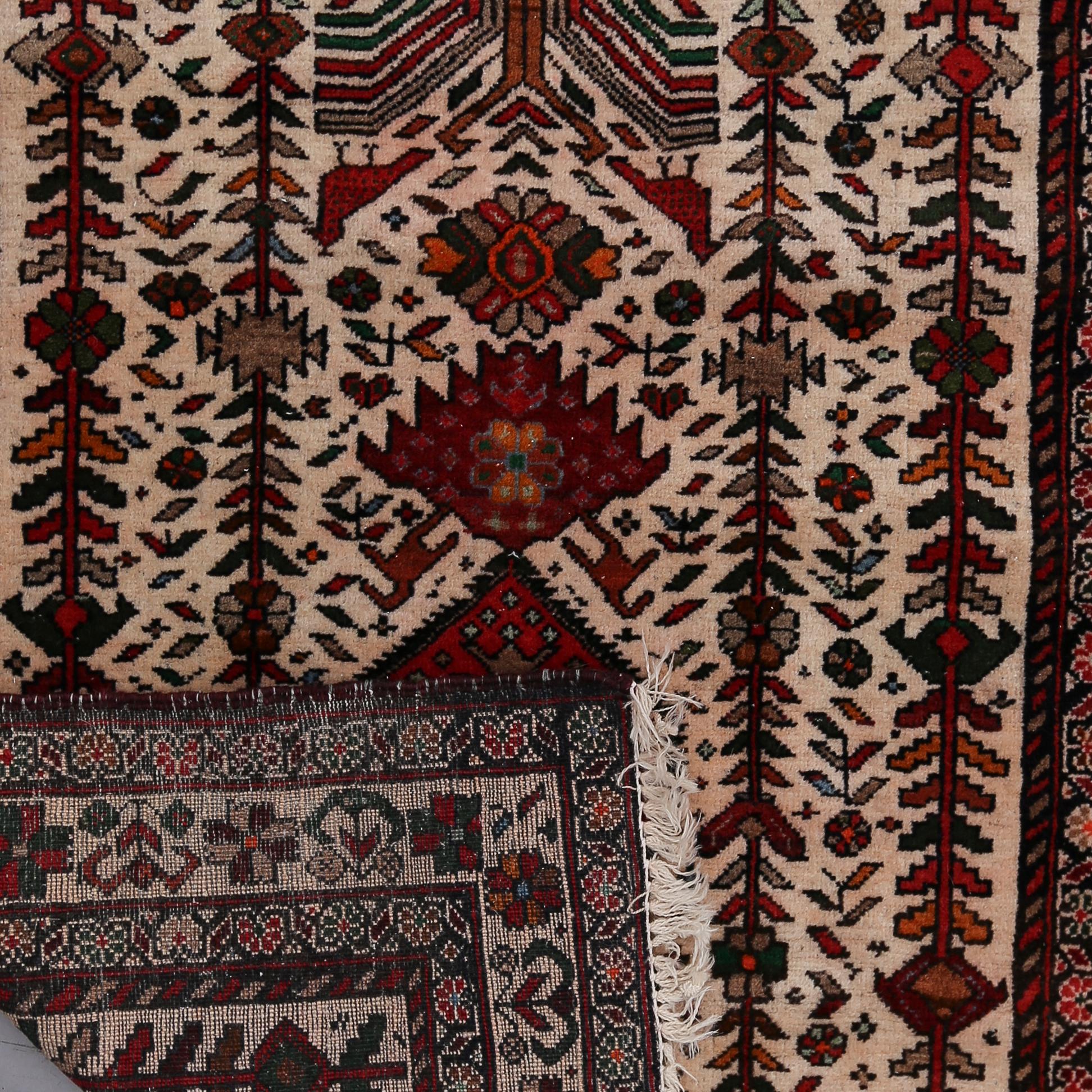 MATTA, orientalisk, old. Ca 123 x 80 cm.