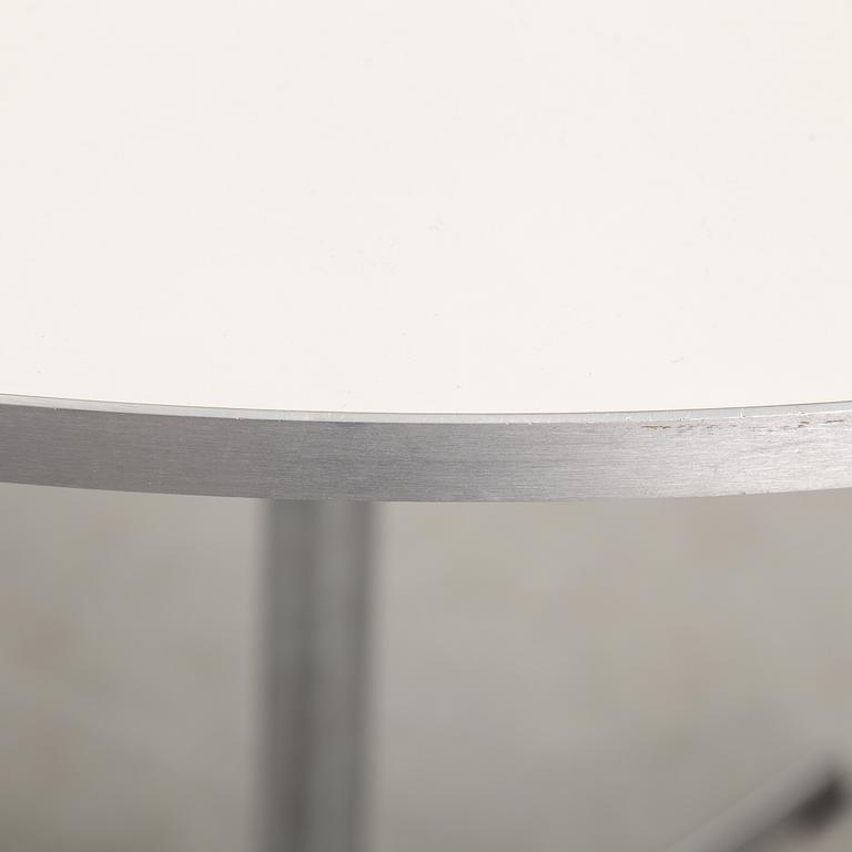 ARNE JACOBSEN, table, Fritz Hansen, dated 2007.