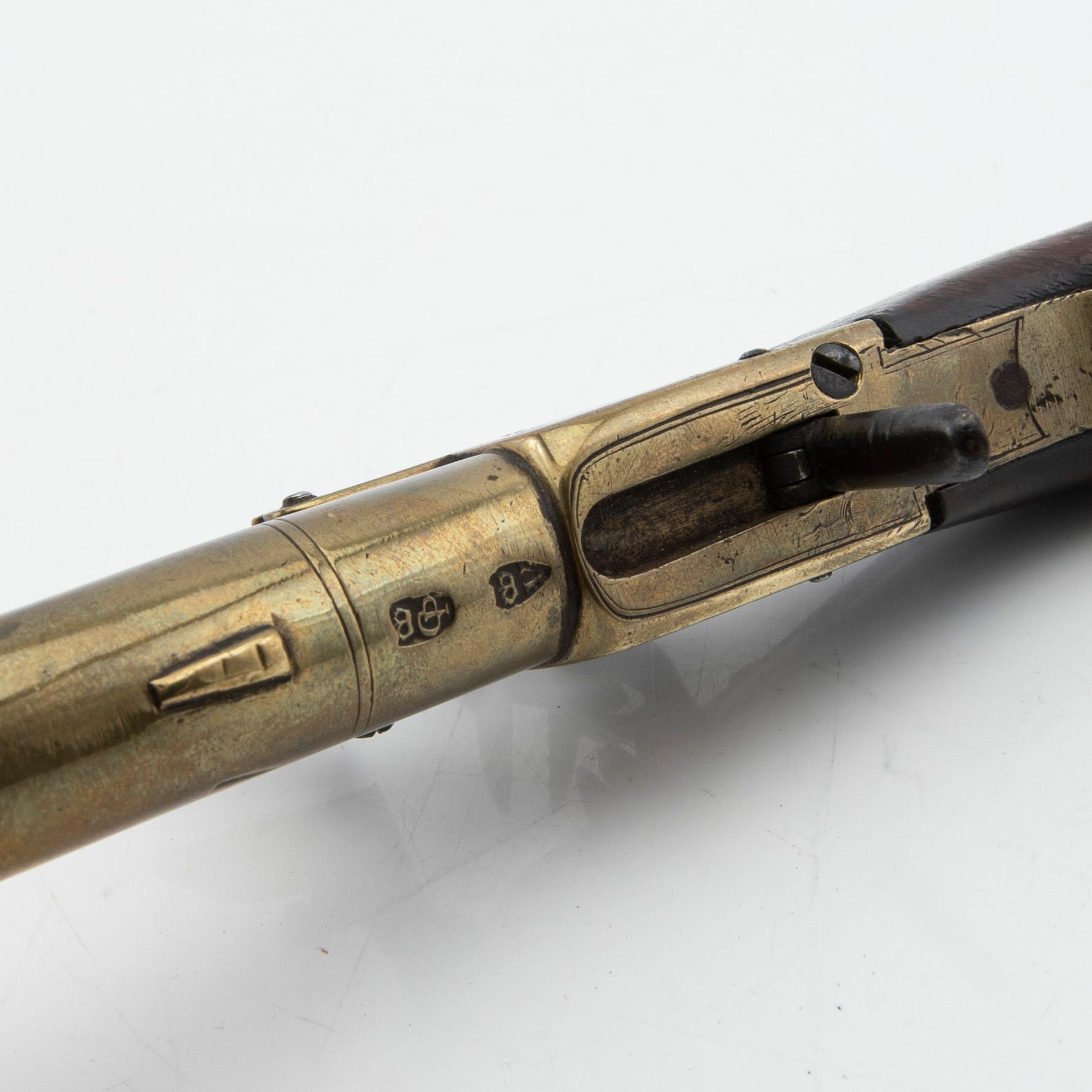 Flintlåspistol John Fox Twigg London, 1700-talets senare del.