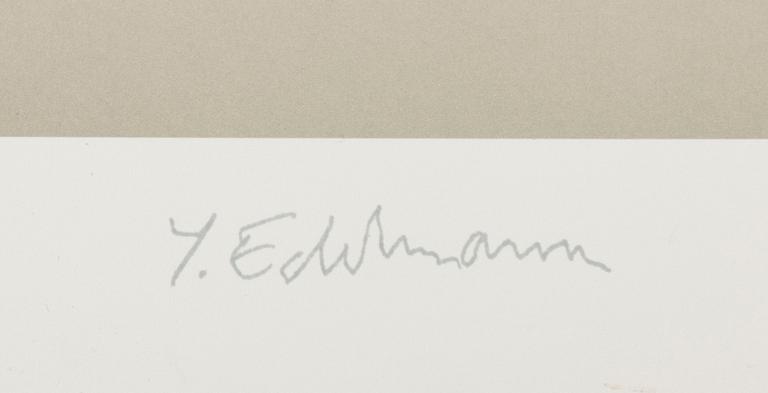 Yrjö Edelmann, "Three colours of silk paper".