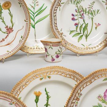 A Royal Copenhagen 'Flora Danica' part dinner service, Denmark, 20th Century. (27 pieces).