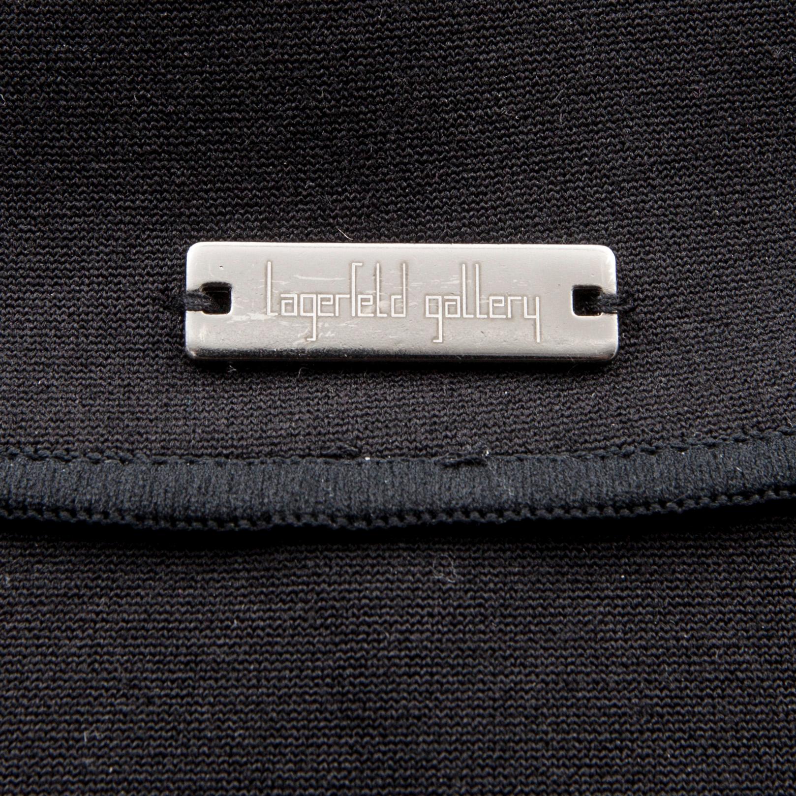 KLÄNNINGAR, 2 st, samt DRÄKT, 2 delar, Karl Lagerfeld för Wolford.