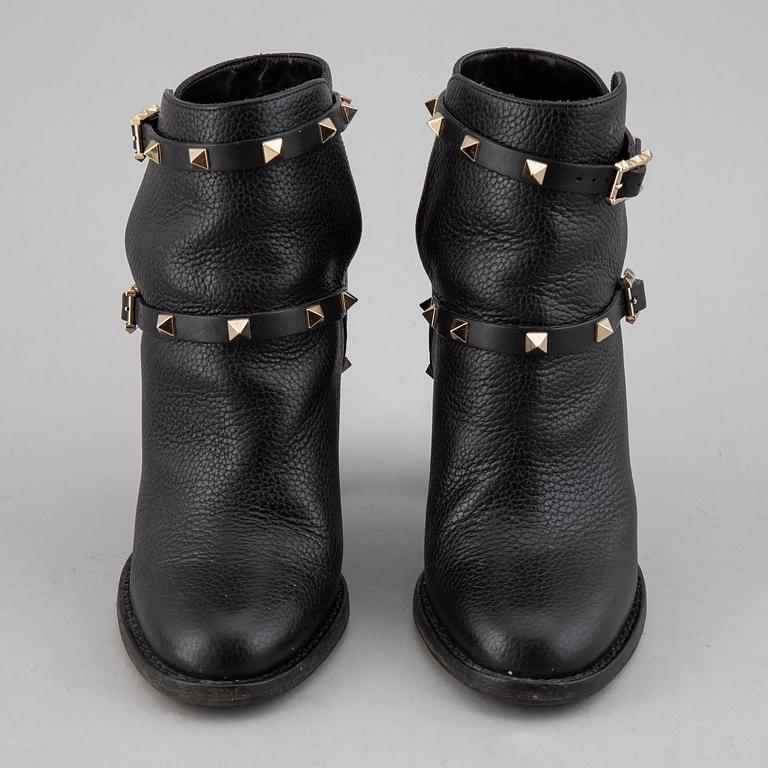 VALENTINO, leather bo0ts, size 37.