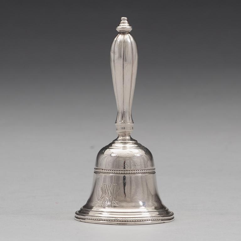 An English 18th century silver tabel bell, mark of T Phipps & E Robinsson, London 1784.
