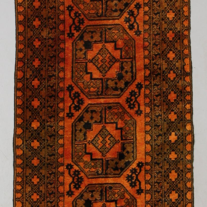 MATTA, Afghan. Ca 360 x 85 cm.