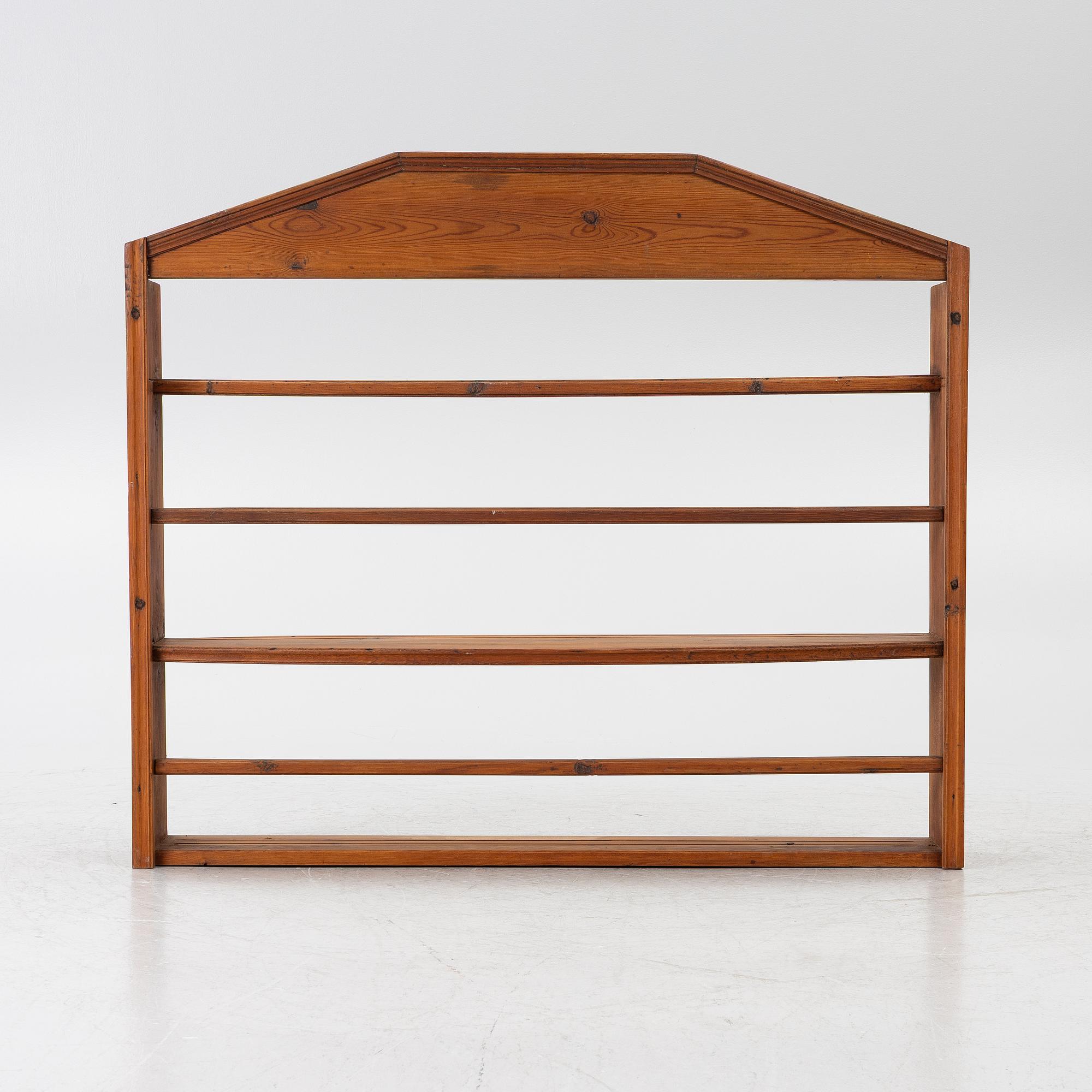 A plate rack, 19th Century.