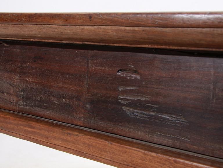 BORD, barockstil. Asien.