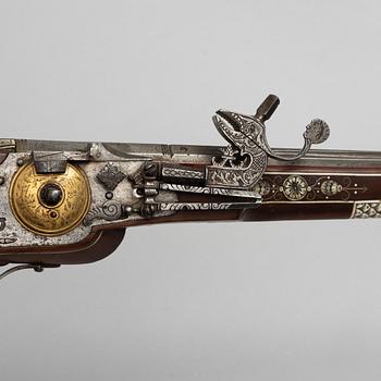 Wheel lock pistol, early 17th century, Saxony.