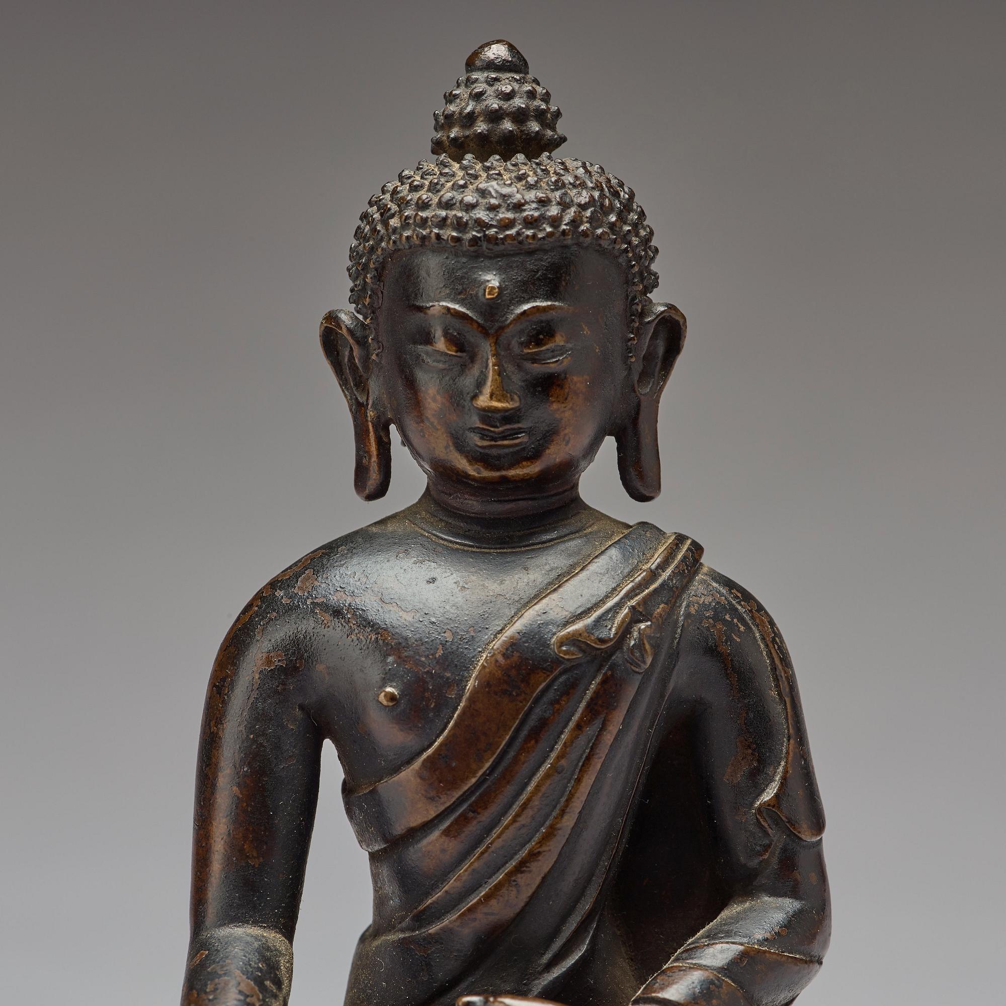 SHAKYAMUNDI BUDDHA, brons. Tibet, 1600-tal.