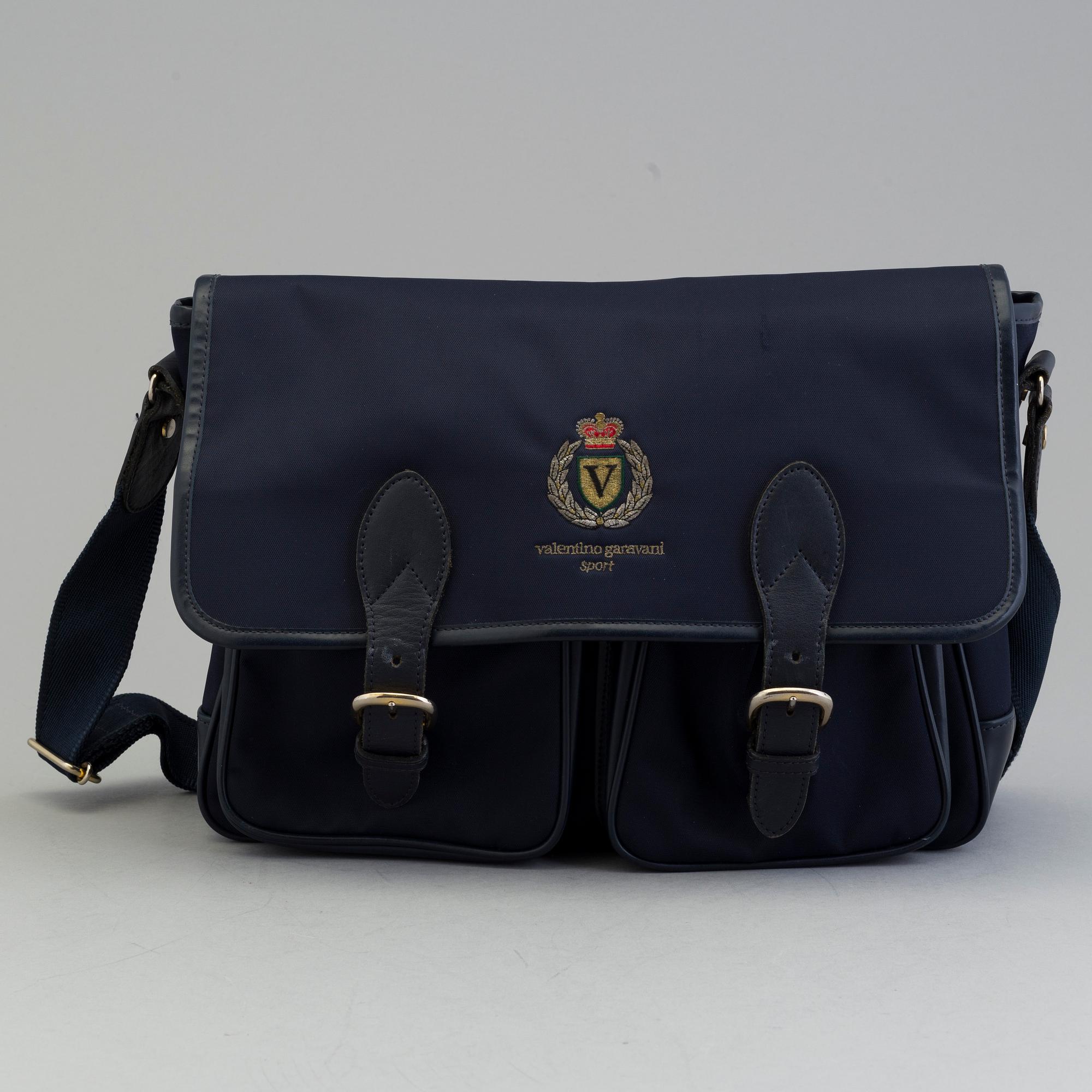 VALENTINO GARAVANI SPORT a sholder bag briefcase. Bukowskis