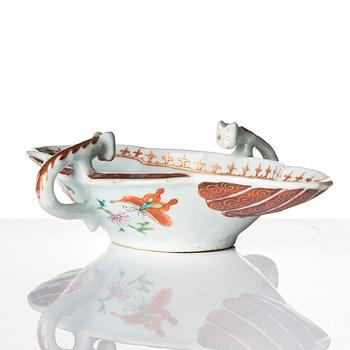 A pair of famille rose salts and a sauce boat, Qing dynasty, Qianlong (1736-95).