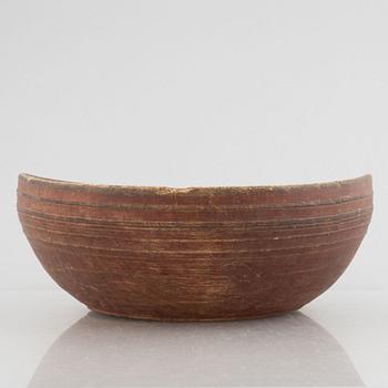 A turned bowl, Sweden, first part 19th century.