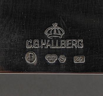 PRAKTPÄRM, silver, CG Hallberg, Stockholm 1926. Vikt ca 530 gr.