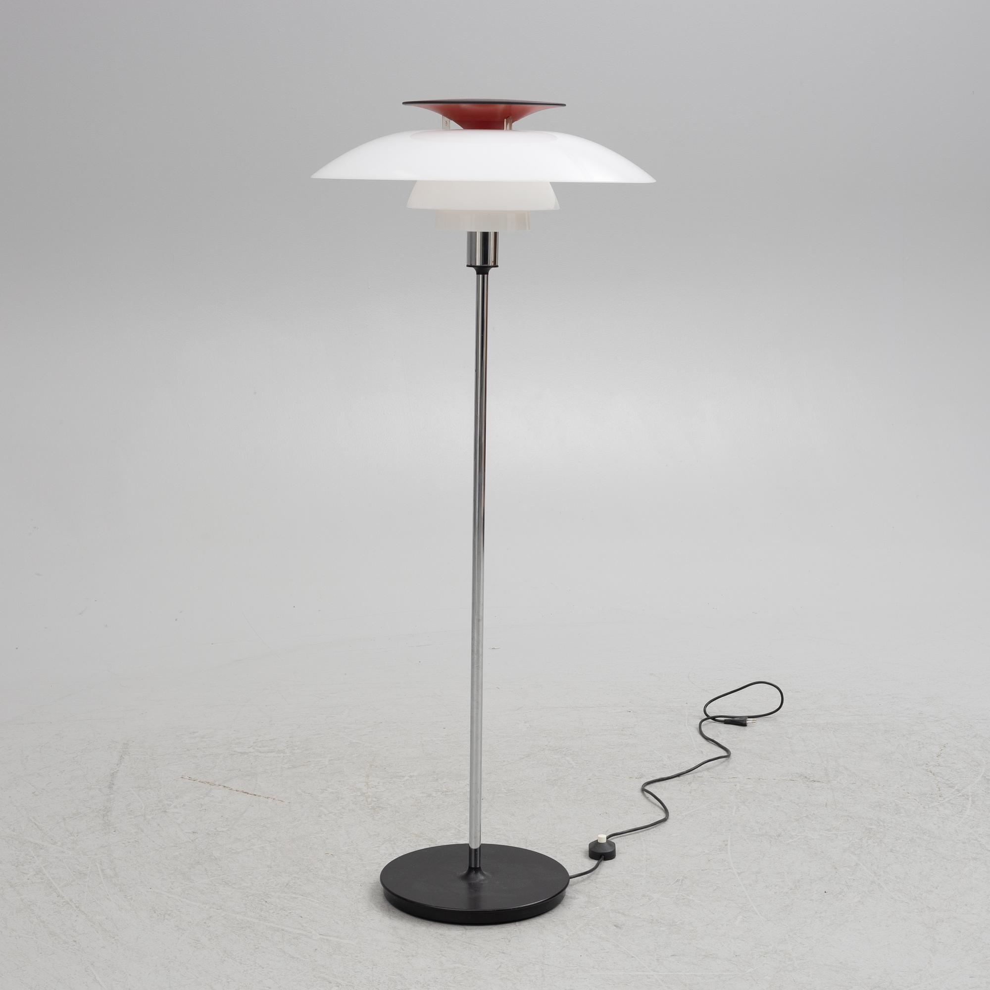 Poul Henningsen, golvlampa, "PH-80", Louis Poulsen, Danmark.