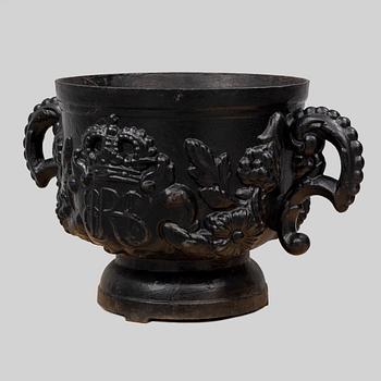 A Swedish cast iron garden urn, probably 19th century.