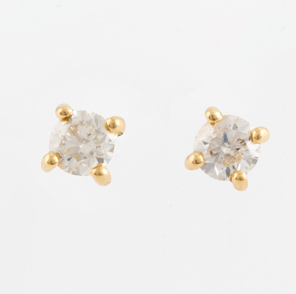 Brilliant cut diamond earrings.