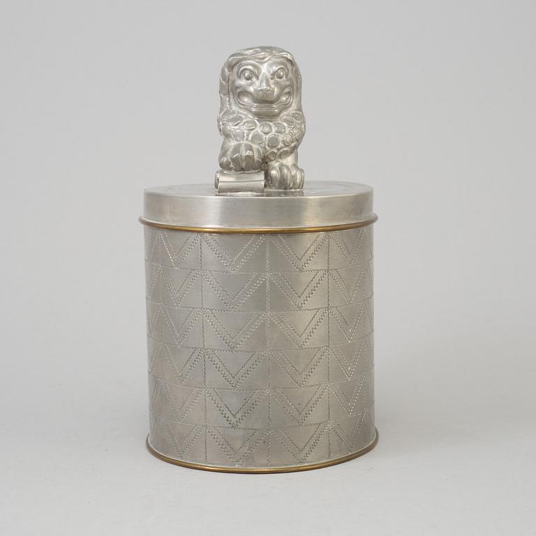 Anna Petrus, & Estrid Ericson, a pewter cigar box with cover by Svenskt Tenn, Stockholm 1928.