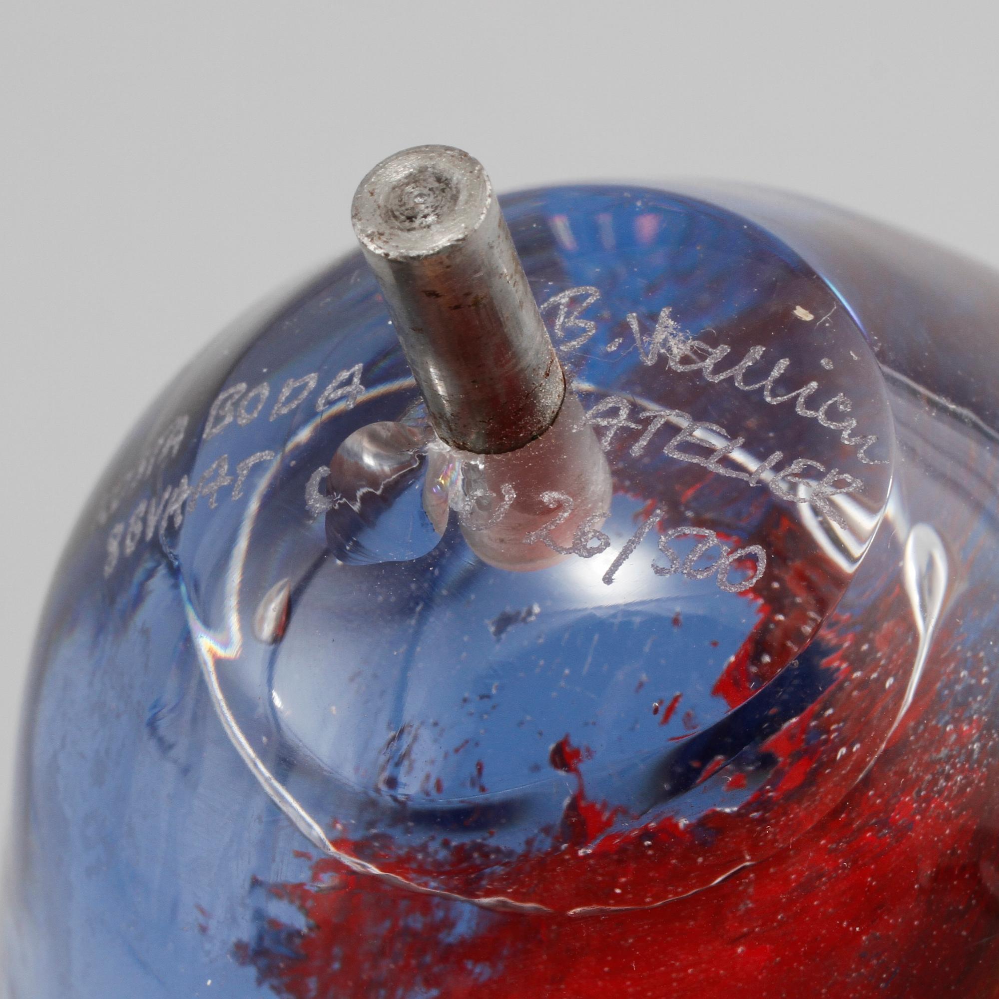 BERTIL VALLIEN, skulptur, glas, signerad och numrerad 26/600, Kosta Boda Atelier.