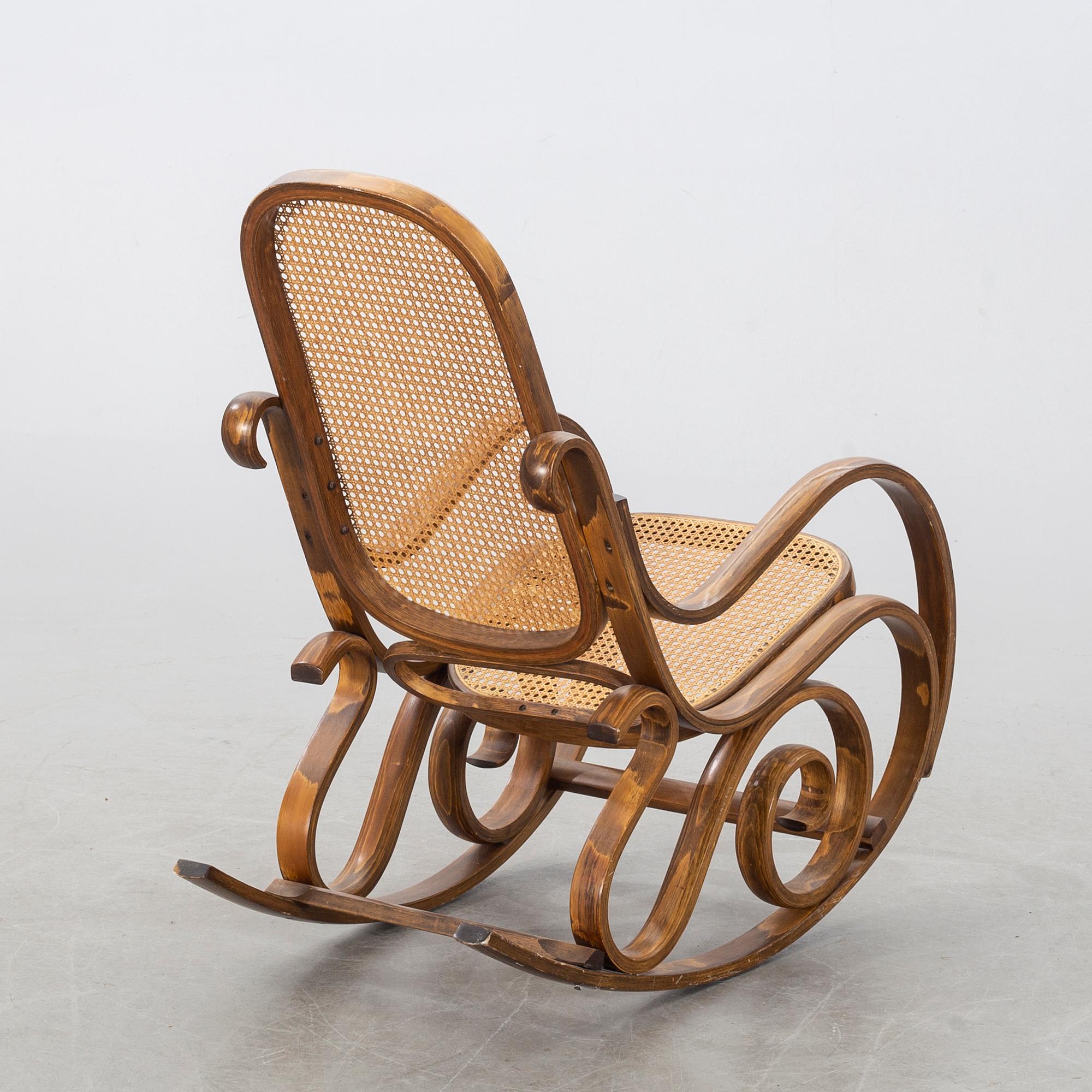 GUNGSTOL böjträ 1900-talets andra hälft.