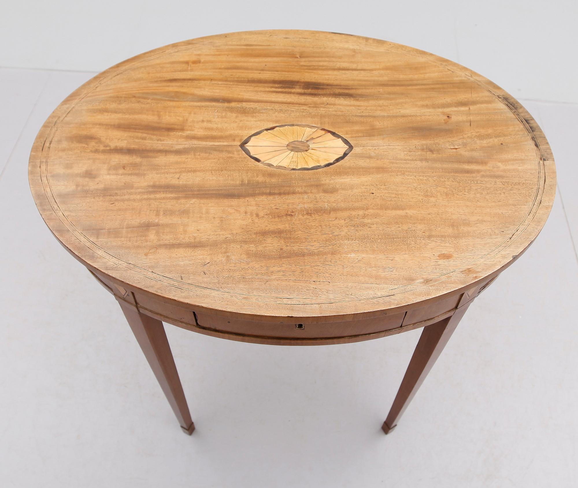 BORD, senempire, 1800-talets mitt.