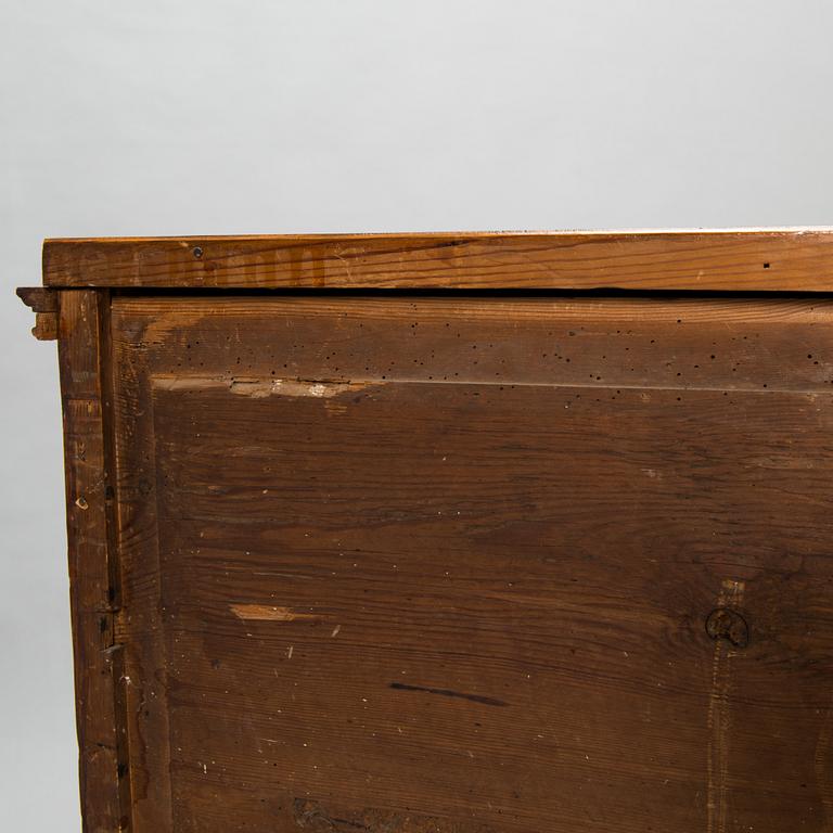 An Empire-style chest of drawer, Carl Hendrik Blom (master in Stockholm 1796 - 1835).