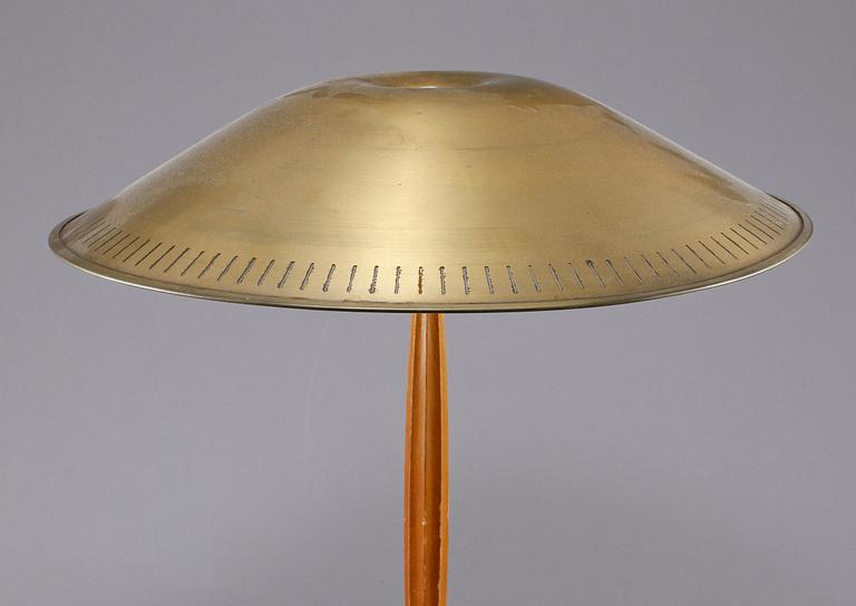 BORDSLAMPA, Sverige, omkring 1900-talets mitt.