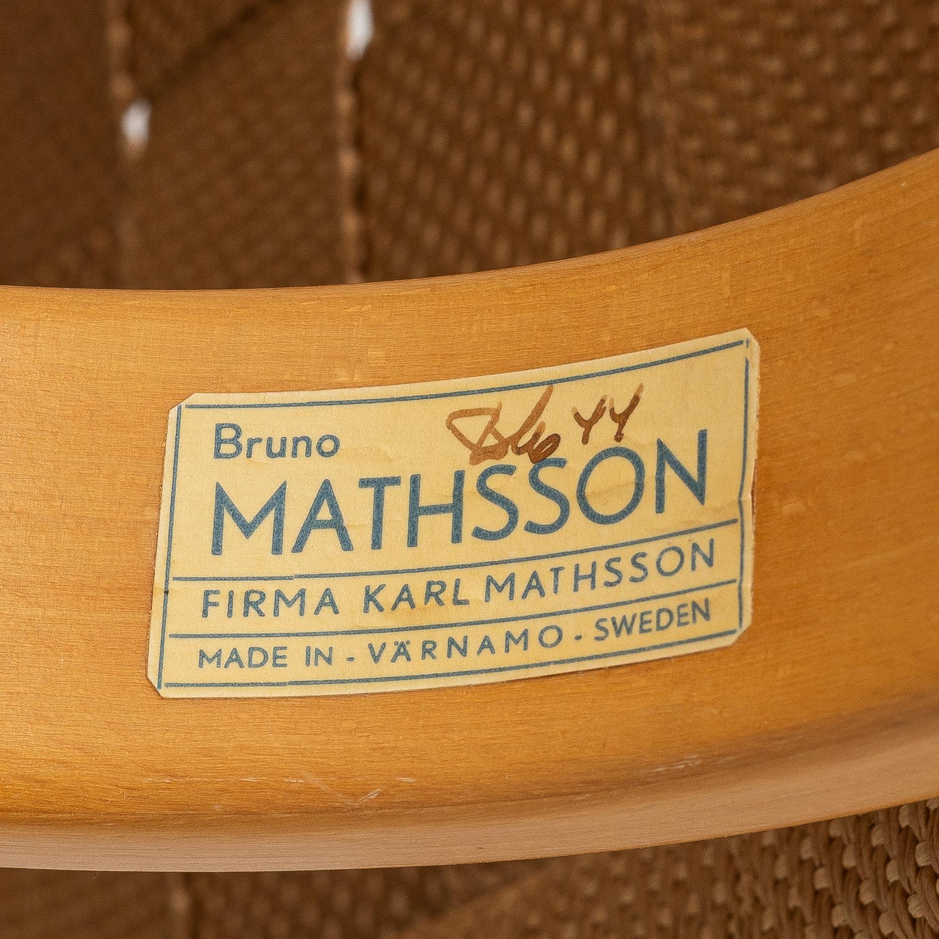 Bruno Mathsson, Armchair, 'Pernilla', Firma Karl Mahtsson, Värnamo, 1944.